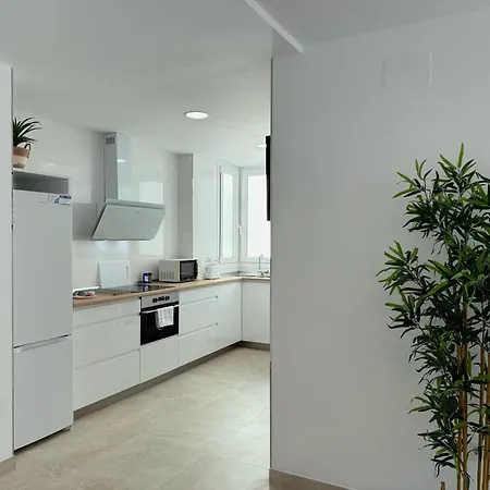 Grande Y Moderno Junto A La Playa & Parking Apartment *